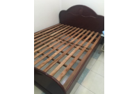 Giường gỗ xoan đào tự nhiên